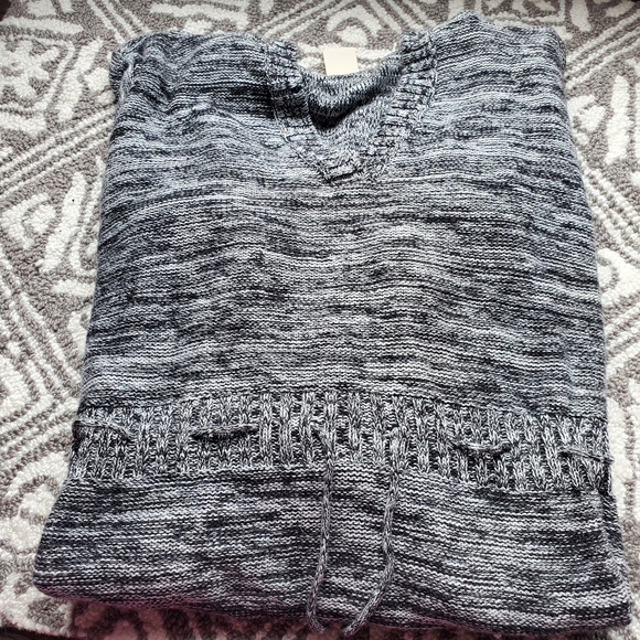 Roxy tunic, hooded sweater with drawstring waist - Picture 1 of 8